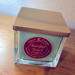 Circle E. Candles..43oz Barefoot Beach 💙
